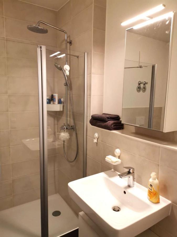 Gemuetliches Privatzimmer In Geraeumiger Gemeinschaftswohnung Dresde Extérieur photo